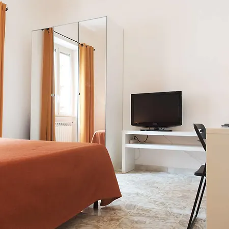 Michelangelo Apartamento Civitavecchia